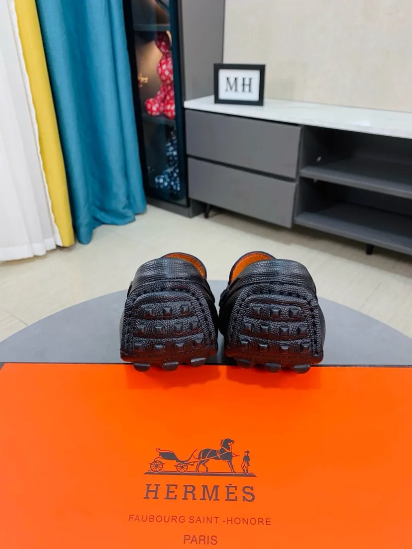 Men's men's shoes 💰458🌹🌹 Comes with packaging [Hermès] Hermès 🚹 Men's new bean slip-on shoes, full of charm, luxury style gentleman's shoes. Hermès exquisite hardware buckle accessories (❌refuse to fade) embossed design elements... interpret the brand image design concept 👑 Material imported cowhide ➕ Selected genuine leather lining ➕ Brand wear-resistant sole stitching 🔍🔍 Size: 38-44